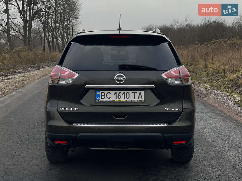 Позашляховик / Кросовер Nissan Rogue 2015 в Львові