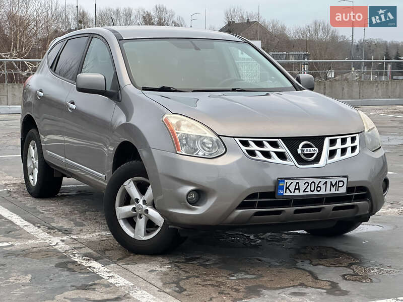 Внедорожник / Кроссовер Nissan Rogue 2013 в Киеве