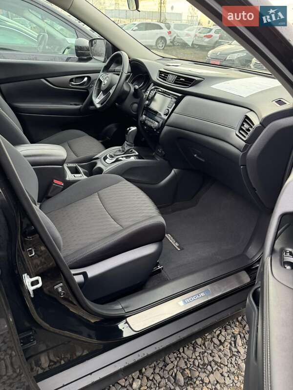 Позашляховик / Кросовер Nissan Rogue 2018 в Ізмаїлі