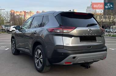 Позашляховик / Кросовер Nissan Rogue 2020 в Чернівцях