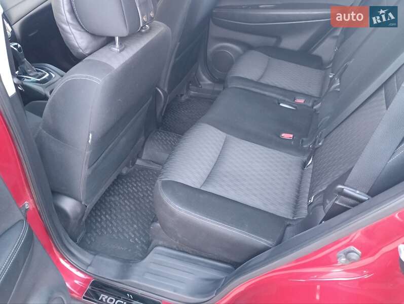 Позашляховик / Кросовер Nissan Rogue 2017 в Липовці