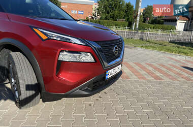 Позашляховик / Кросовер Nissan Rogue 2020 в Києві