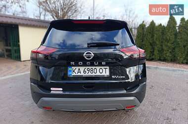 Внедорожник / Кроссовер Nissan Rogue 2021 в Киеве