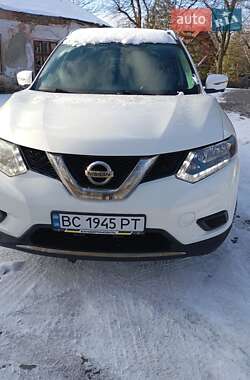 Позашляховик / Кросовер Nissan Rogue 2016 в Пустомитах