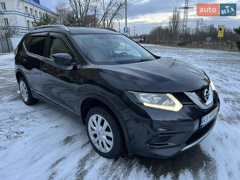 Внедорожник / Кроссовер Nissan Rogue 2015 в Киеве