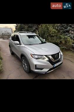 Внедорожник / Кроссовер Nissan Rogue 2017 в Нежине