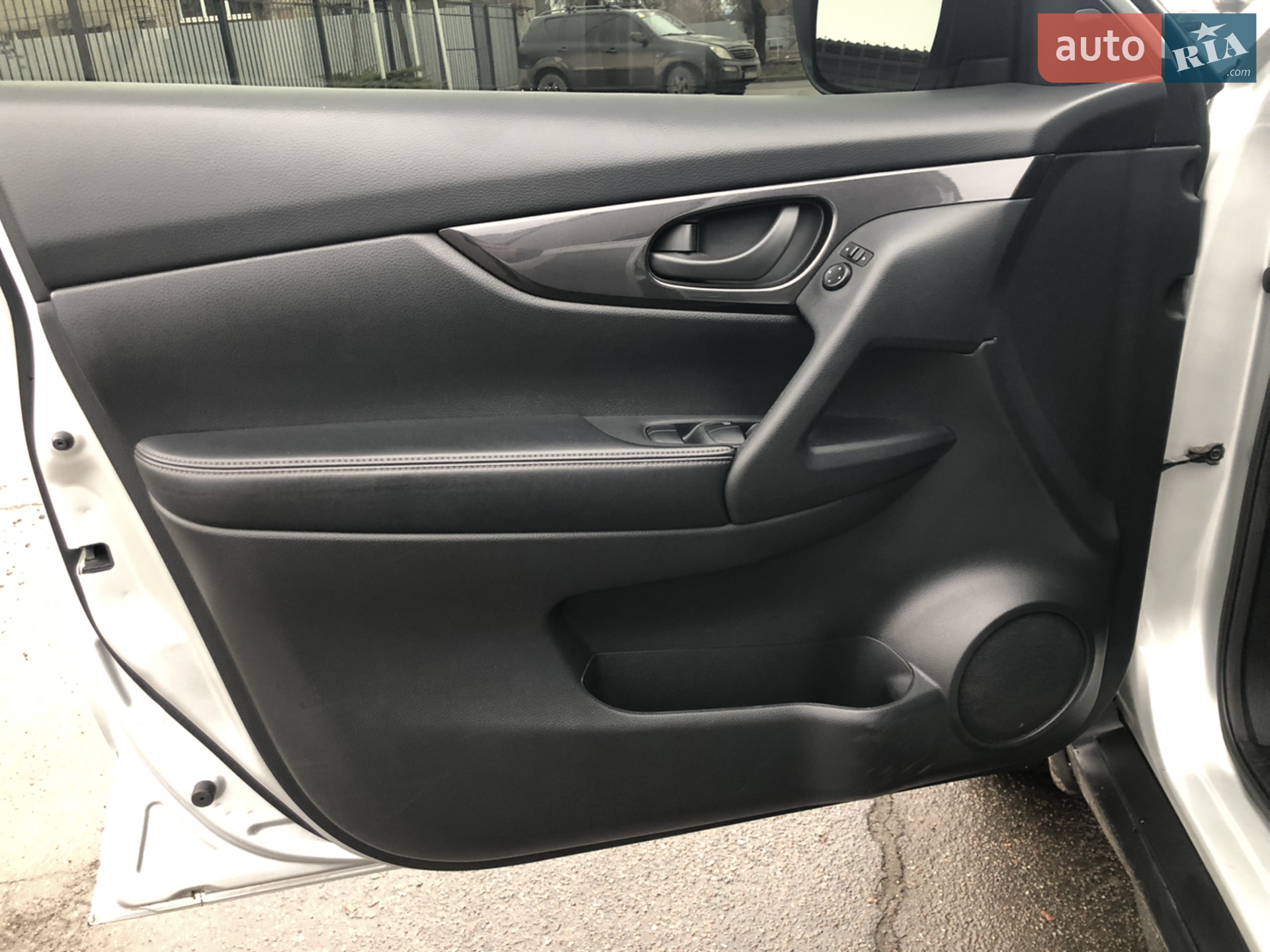 2019 Nissan Rogue - мініатюра 18