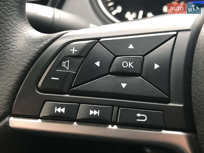Внедорожник / Кроссовер Nissan Rogue 2019 в Сумах
