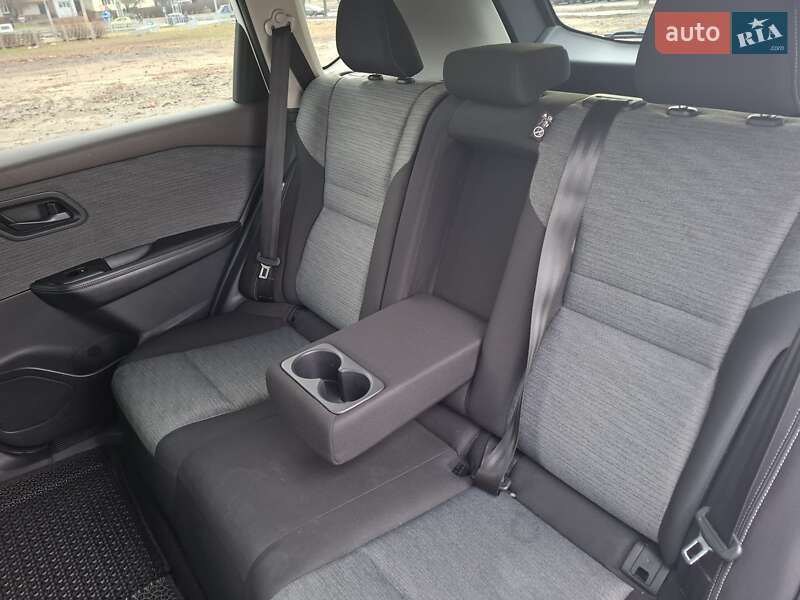 Внедорожник / Кроссовер Nissan Rogue 2020 в Черкассах