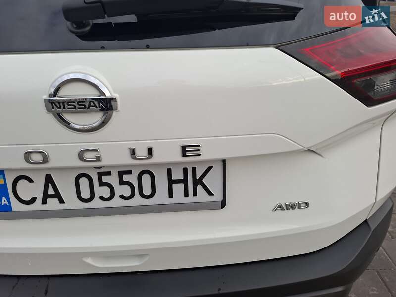 Внедорожник / Кроссовер Nissan Rogue 2020 в Черкассах