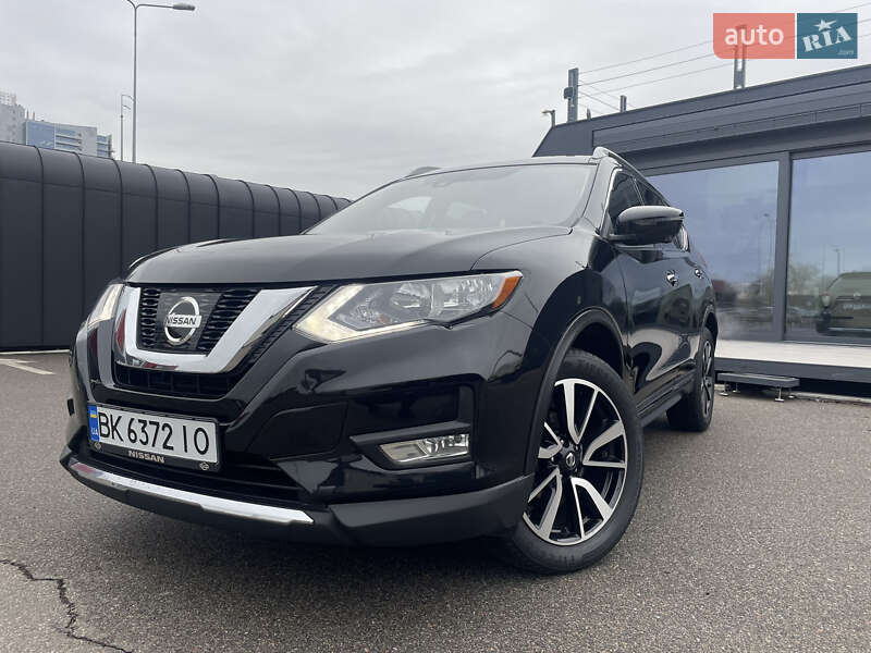 Внедорожник / Кроссовер Nissan Rogue 2019 в Киеве