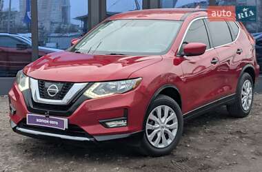 Внедорожник / Кроссовер Nissan Rogue 2017 в Киеве