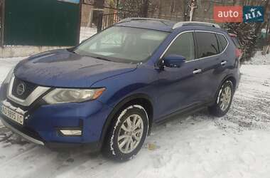 Позашляховик / Кросовер Nissan Rogue 2018 в 