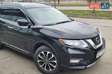 Внедорожник / Кроссовер Nissan Rogue 2019 в 