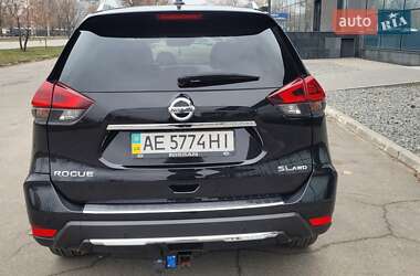 Внедорожник / Кроссовер Nissan Rogue 2019 в 