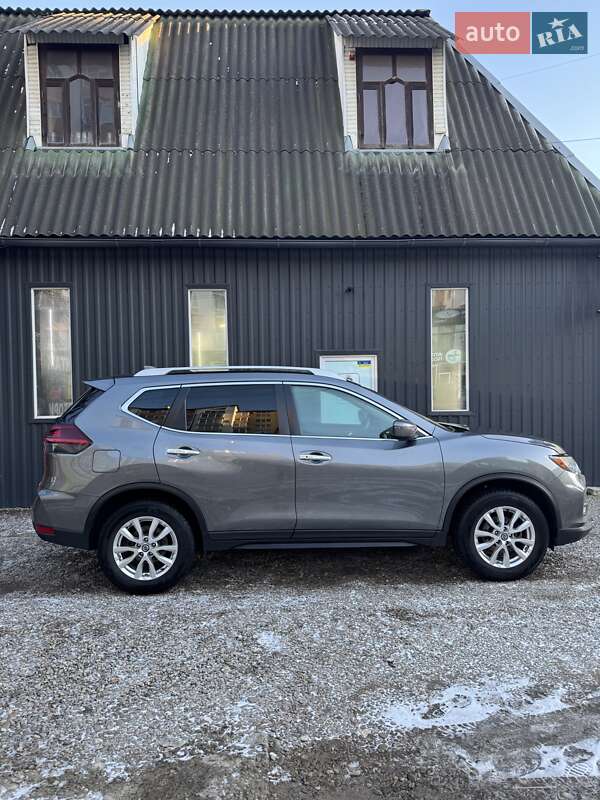 Внедорожник / Кроссовер Nissan Rogue 2018 в Ивано-Франковске
