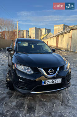 Внедорожник / Кроссовер Nissan Rogue 2015 в Дрогобыче