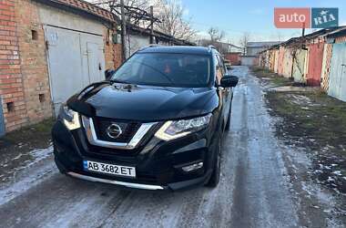 Позашляховик / Кросовер Nissan Rogue 2017 в Вінниці