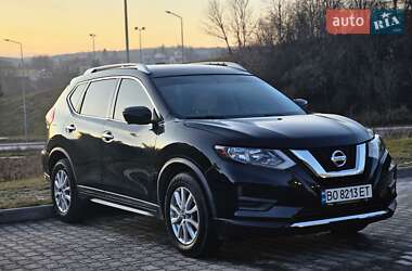 Позашляховик / Кросовер Nissan Rogue 2017 в Тернополі