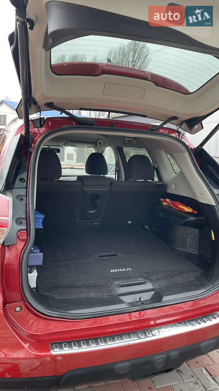 Внедорожник / Кроссовер Nissan Rogue 2016 в Белой Церкви