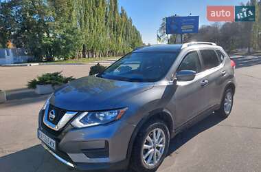 Позашляховик / Кросовер Nissan Rogue 2017 в 