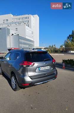 Позашляховик / Кросовер Nissan Rogue 2017 в 