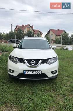 Позашляховик / Кросовер Nissan Rogue 2015 в Тернополі