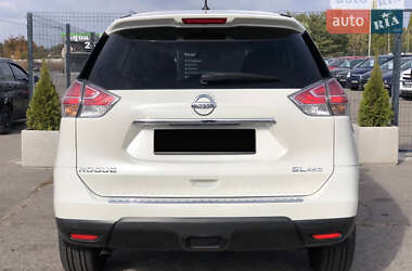 Позашляховик / Кросовер Nissan Rogue 2016 в 
