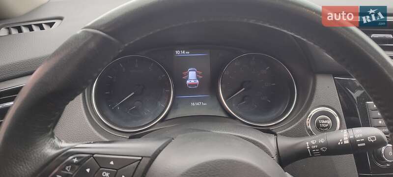 Позашляховик / Кросовер Nissan Rogue 2018 в Мукачевому