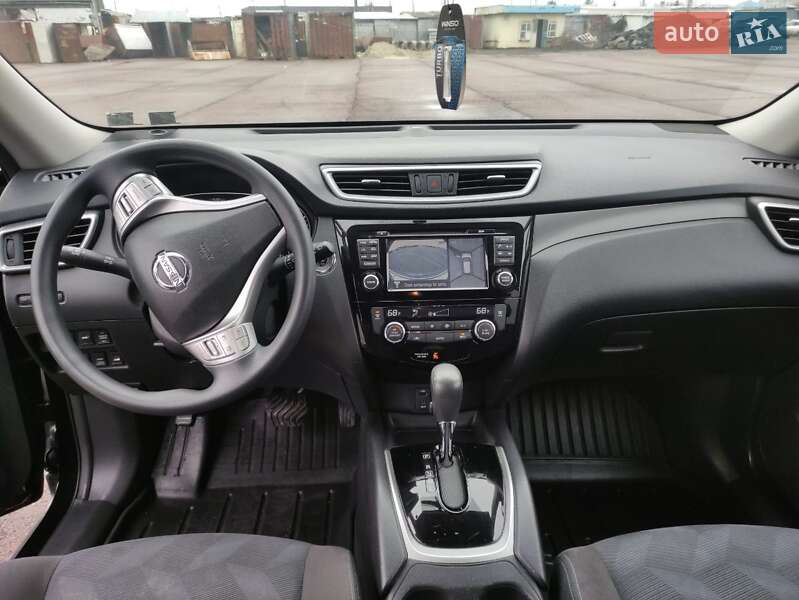 Внедорожник / Кроссовер Nissan Rogue 2014 в Ужгороде