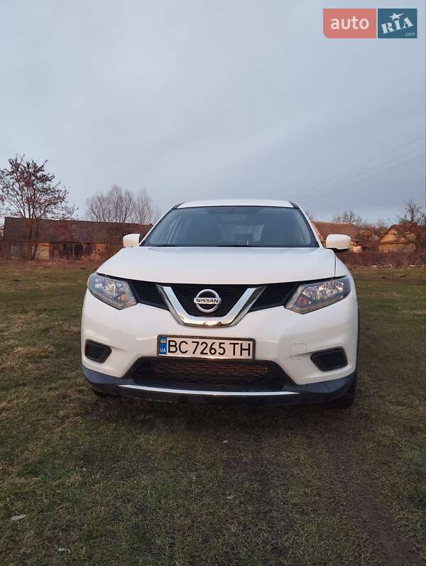 Позашляховик / Кросовер Nissan Rogue 2015 в Львові