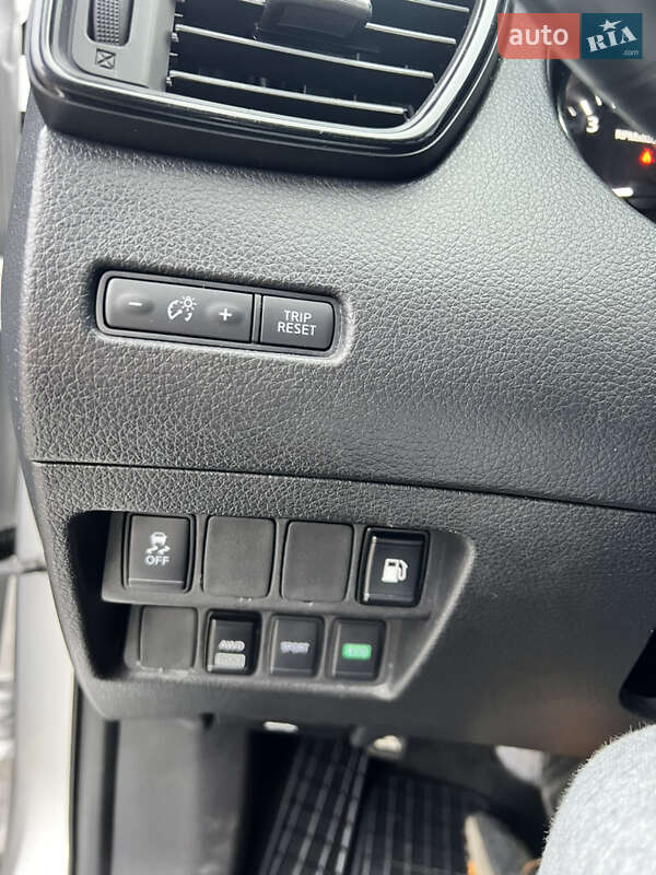 Позашляховик / Кросовер Nissan Rogue 2018 в Рівному фото 20 Позашляховик / Кросовер Nissan Rogue 2018 в Рівному