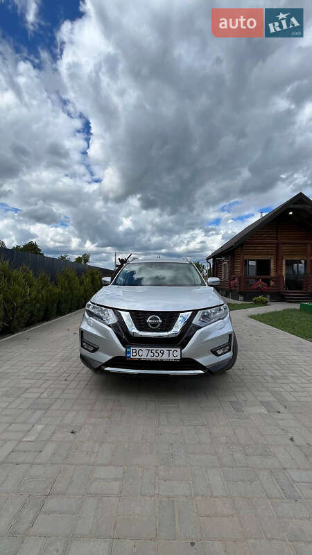 Внедорожник / Кроссовер Nissan Rogue 2018 в Львове