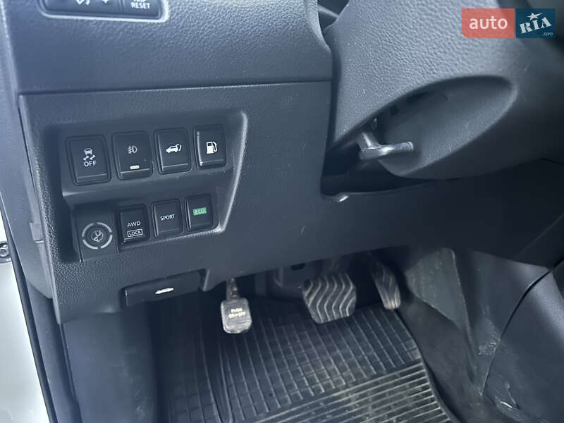 Позашляховик / Кросовер Nissan Rogue 2018 в Кривому Розі
