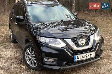 Позашляховик / Кросовер Nissan Rogue 2018 в Києві