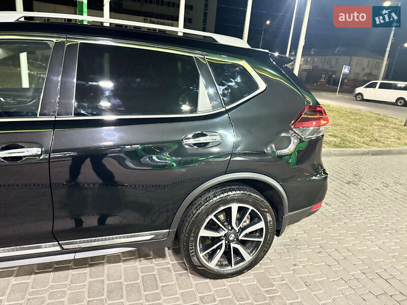 Внедорожник / Кроссовер Nissan Rogue 2019 в Киеве