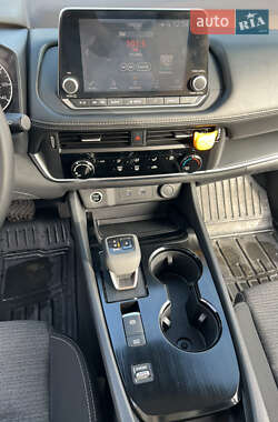 Внедорожник / Кроссовер Nissan Rogue 2021 в Зенькове