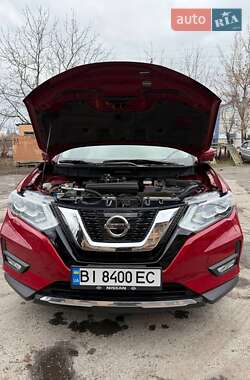 Внедорожник / Кроссовер Nissan Rogue 2017 в Полтаве