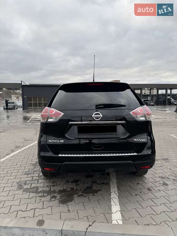 Внедорожник / Кроссовер Nissan Rogue 2015 в Полтаве