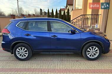 Внедорожник / Кроссовер Nissan Rogue 2016 в 