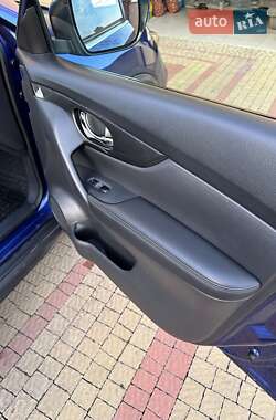 Позашляховик / Кросовер Nissan Rogue 2016 в Івано-Франківську