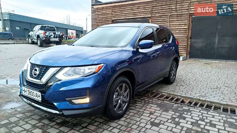 Позашляховик / Кросовер Nissan Rogue 2017 в Одесі