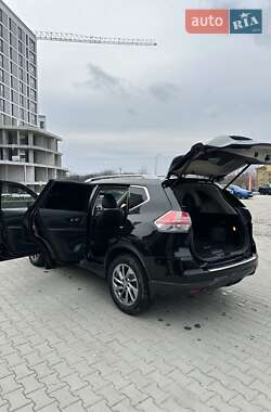 Позашляховик / Кросовер Nissan Rogue 2015 в 