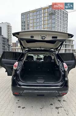 Позашляховик / Кросовер Nissan Rogue 2015 в 