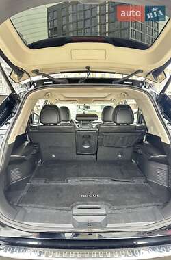 Позашляховик / Кросовер Nissan Rogue 2015 в 