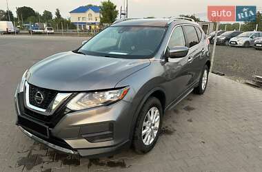 Позашляховик / Кросовер Nissan Rogue 2020 в Нововолинську