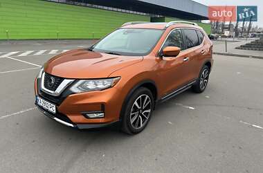 Внедорожник / Кроссовер Nissan Rogue 2019 в Киеве