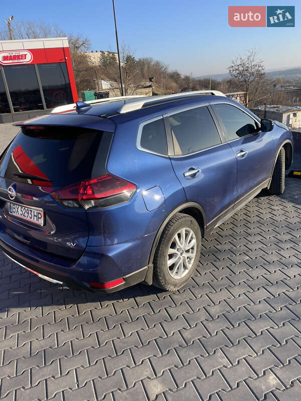 Внедорожник / Кроссовер Nissan Rogue 2018 в Киеве