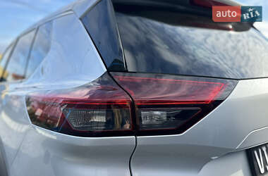 Внедорожник / Кроссовер Nissan Rogue 2020 в 