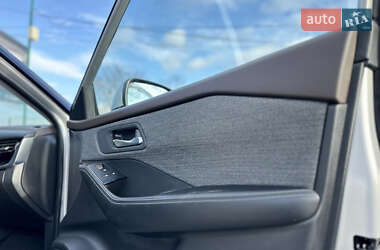 Внедорожник / Кроссовер Nissan Rogue 2020 в 